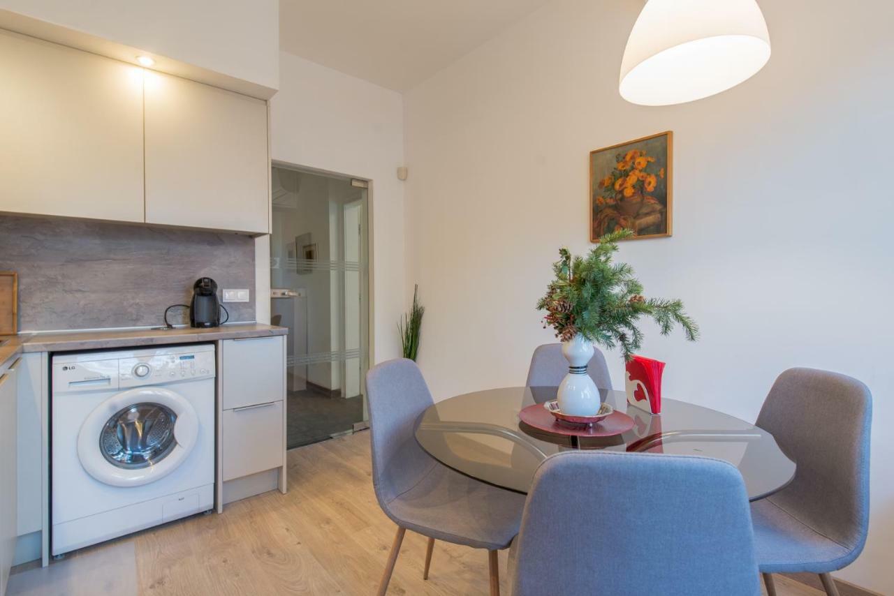 Chic And Spacious Apartment In Central Sofia - Patriarh Evtimiy By Flat Mаnager 외부 사진